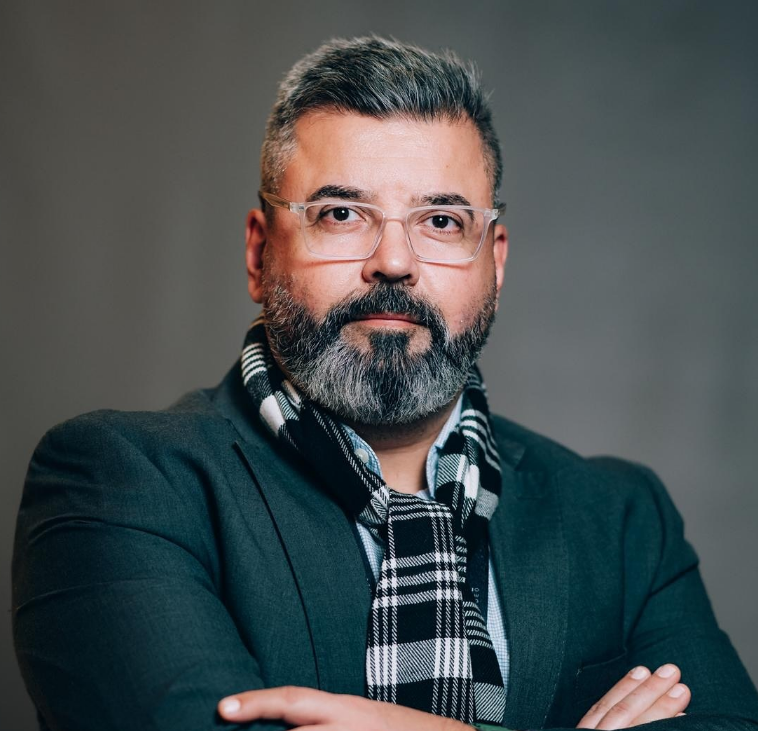 Rivo Bühler Júnior — Sócio-fundador & Diretor Raro Investimentos